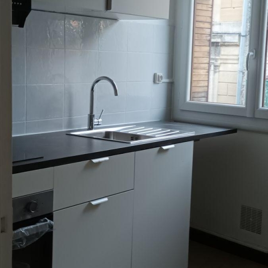  Annonces LANGUEDOC : Apartment | NIMES (30900) | 70 m2 | 713 € 
