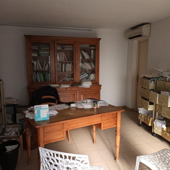  Annonces LANGUEDOC : Other | NIMES (30900) | 43 m2 | 650 € 