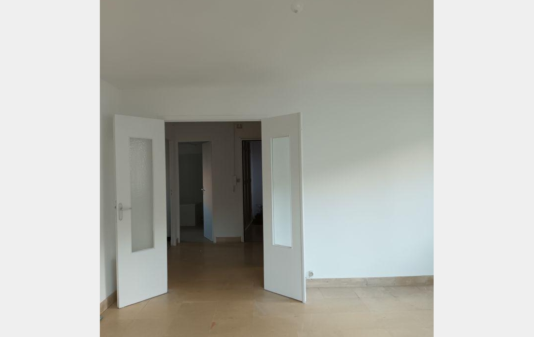 Annonces LANGUEDOC : Apartment | NIMES (30900) | 70 m2 | 713 € 