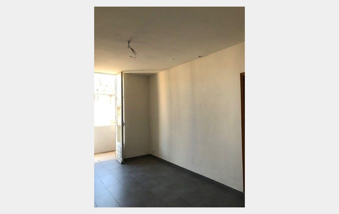 Annonces LANGUEDOC : Appartement | NIMES (30900) | 64 m2 | 670 € 