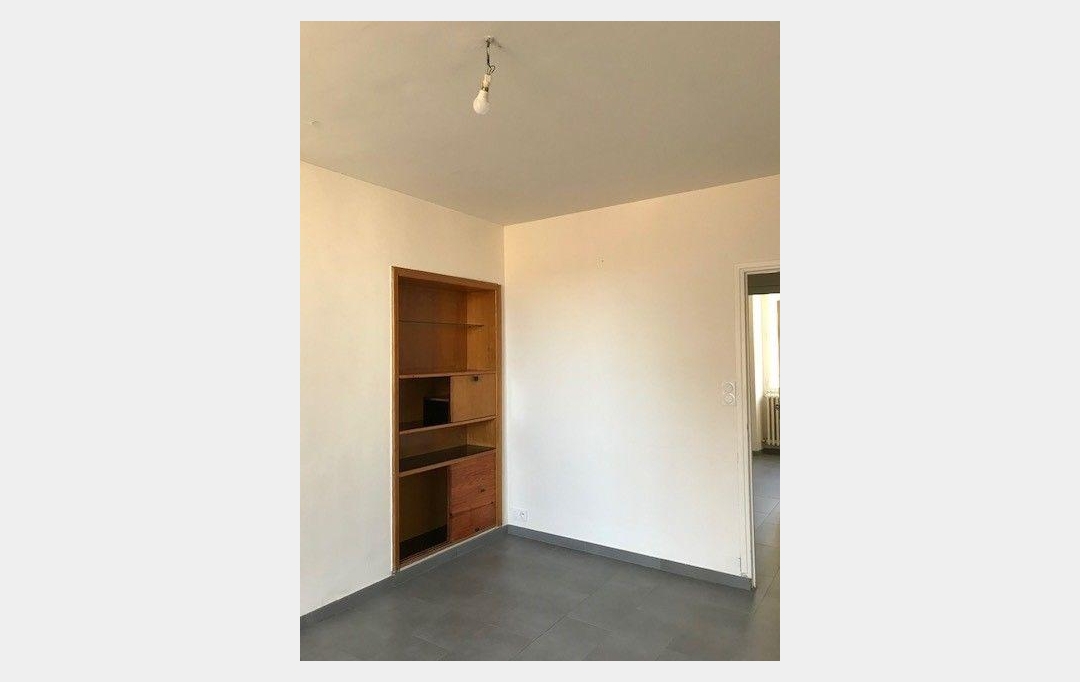 Annonces LANGUEDOC : Apartment | NIMES (30900) | 64 m2 | 670 € 