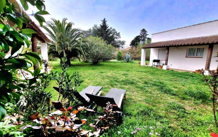  Annonces LANGUEDOC Domain / Estate | SAINTES-MARIES-DE-LA-MER (13460) | 320 m2 | 1 271 000 € 
